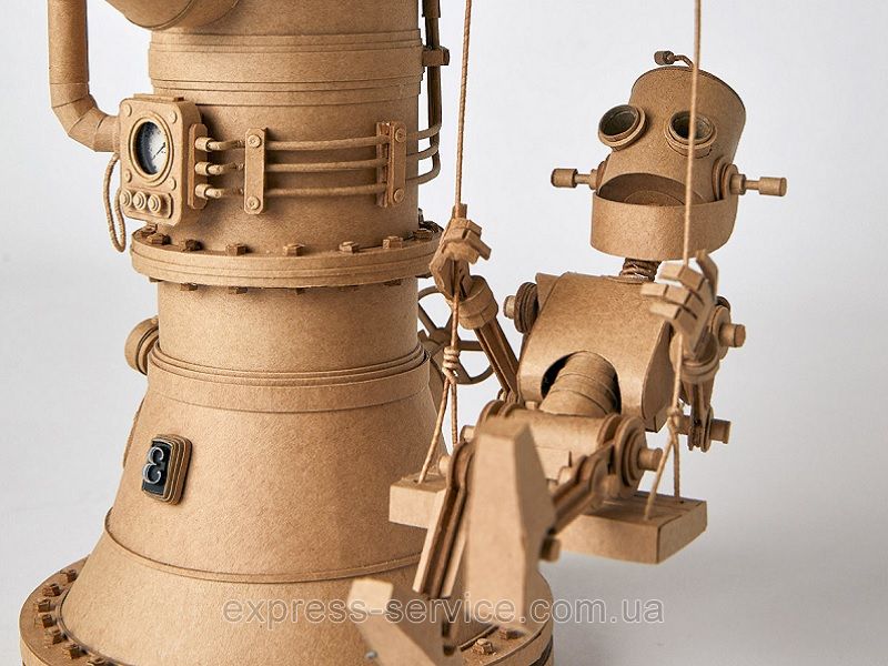 Скульптуры из упаковочного картона