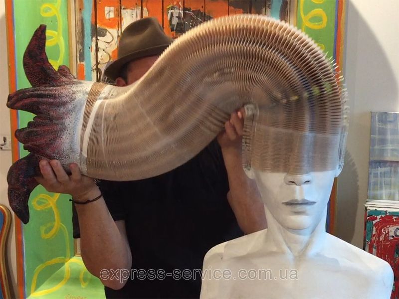 Растягивающиеся бумажные скульптуры